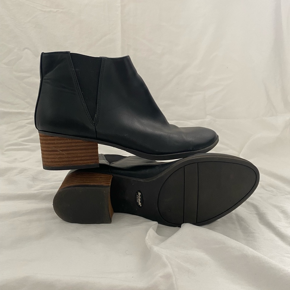 Black ankle booties